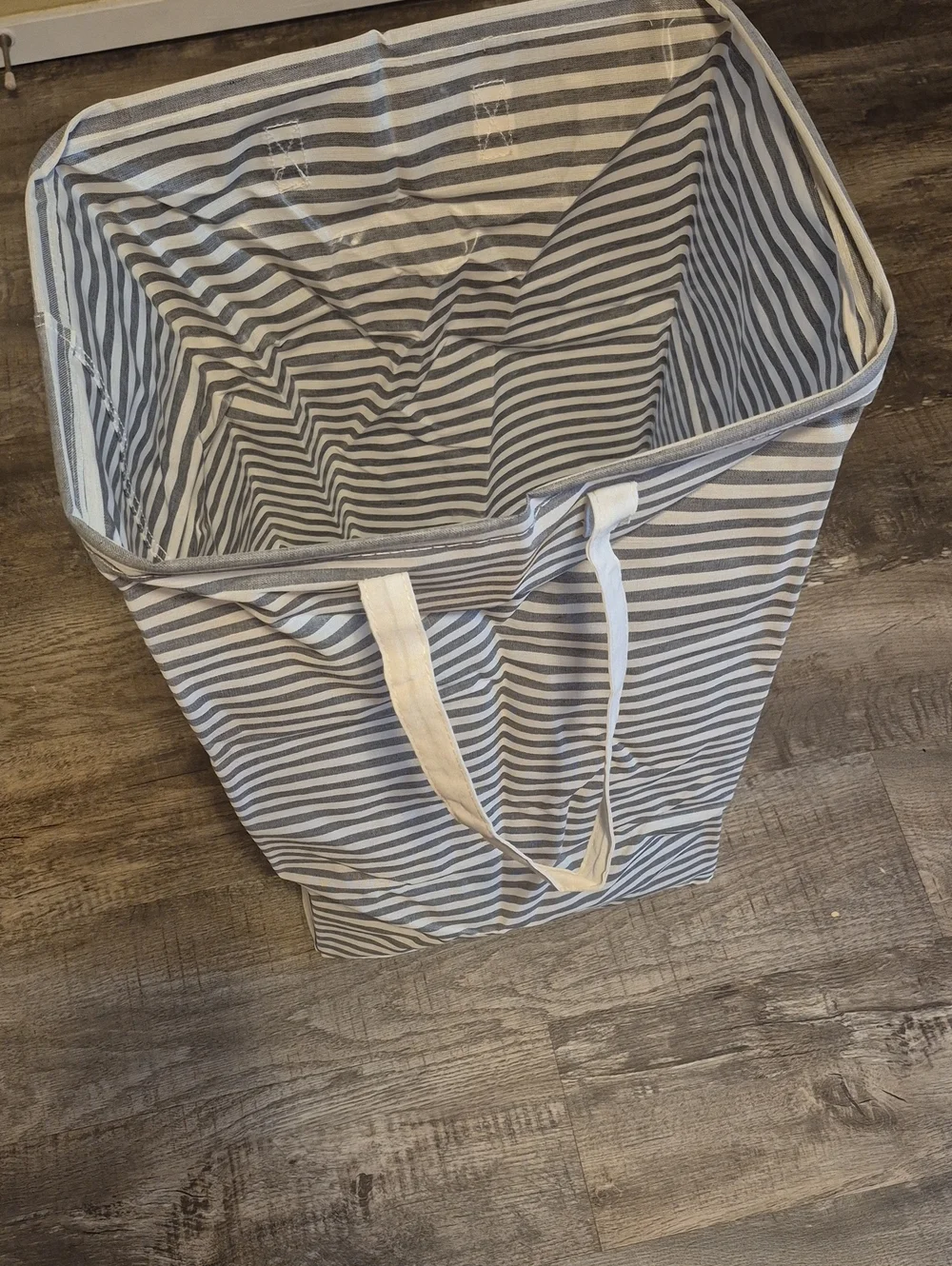 Nwot (2x) Collapsible Striped Laundry/Storage Tote - Gray & White